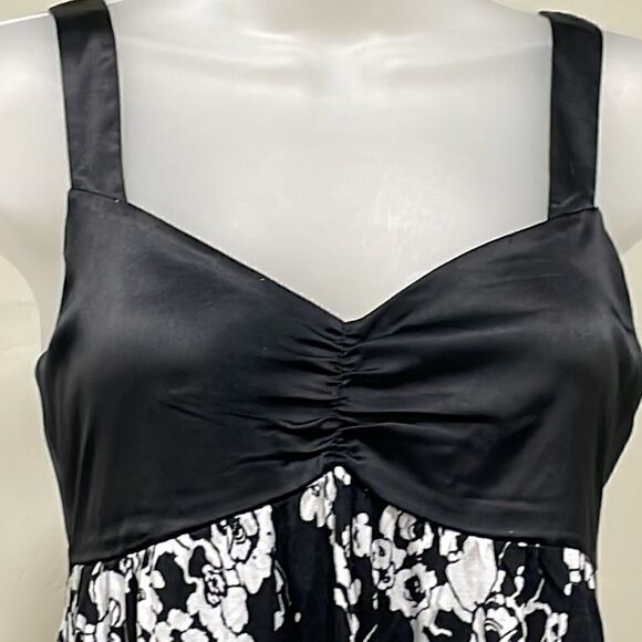 Express black and white floral mini dress.  Size S. - Picture 2 of 7